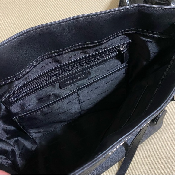 Michael Kors Jet Set Large Tote – Black Logo Canvas black and grey - Picture 8 of 12